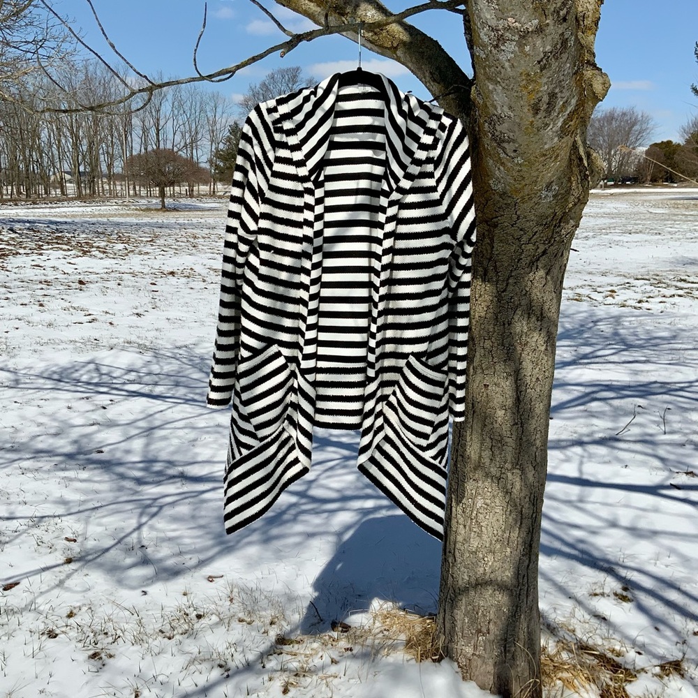 Tristan Stripe statement Jacket with hoodie  size Large Black/white